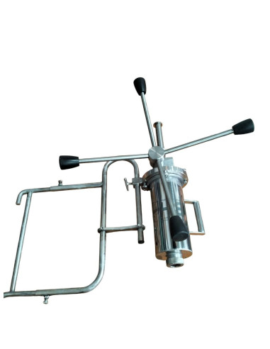 Manual dosing pump