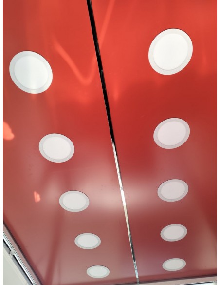 REMOLQUE  3X2 DOBLE EJE  HG SIN MAQUINARIA COLOR BLANCO