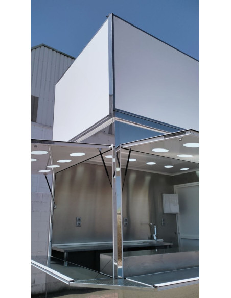 REMOLQUE 3X2X2.10 HG CON CARTEL PARA PUBLICIDAD