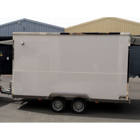 Remolque de 4 metros maquinaria HG